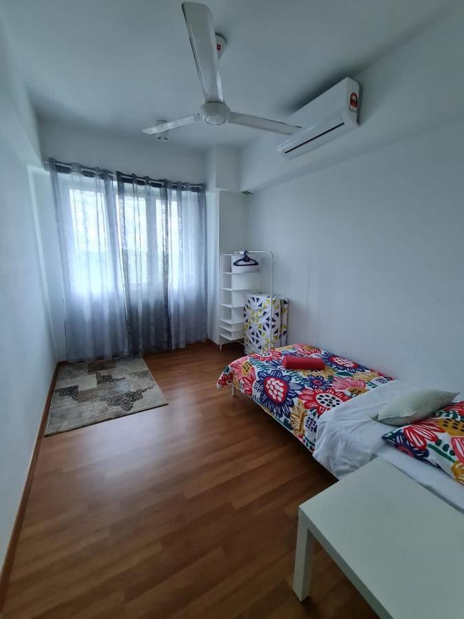 Homestay @ Bandar Seri Putra Kajang Exterior foto